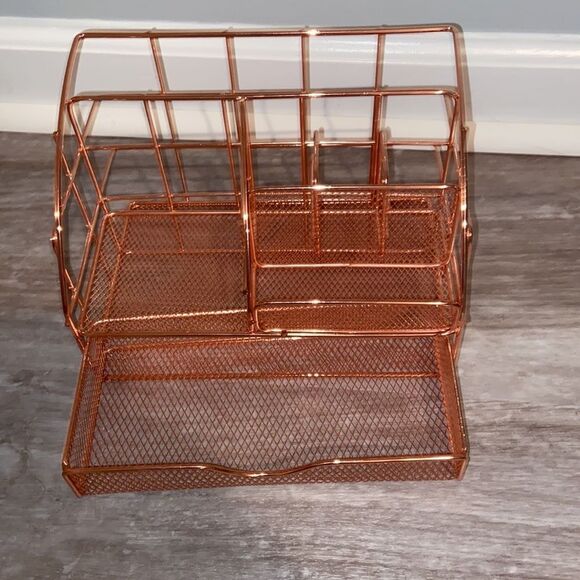 Rose gold desk organizer - Picture 5 of 6